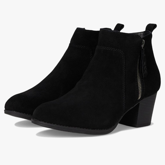 Skechers womens Taxi - Out in Town Black Ankle Boot size 6.5 - Picture 2 of 4